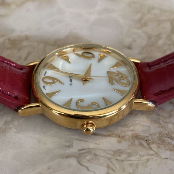 Three Red & Green Gold Tone Watches Leather Bands - Picture 11 of 16